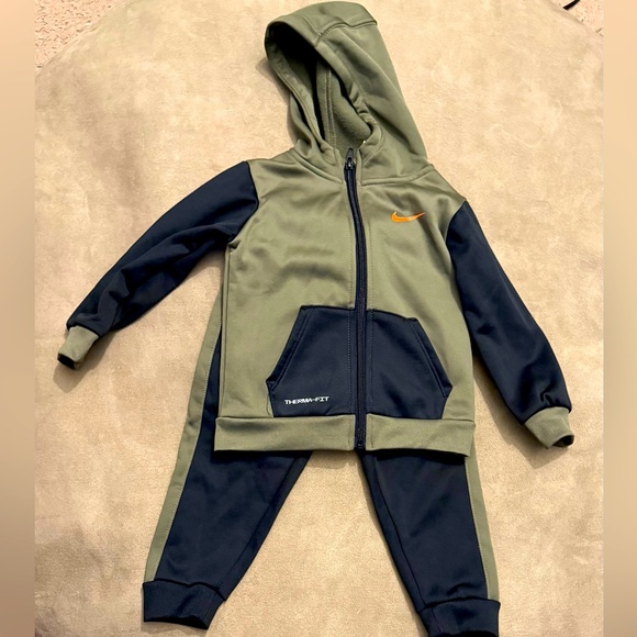 Nike Other - Nike Thermafit Set, Size 24 months